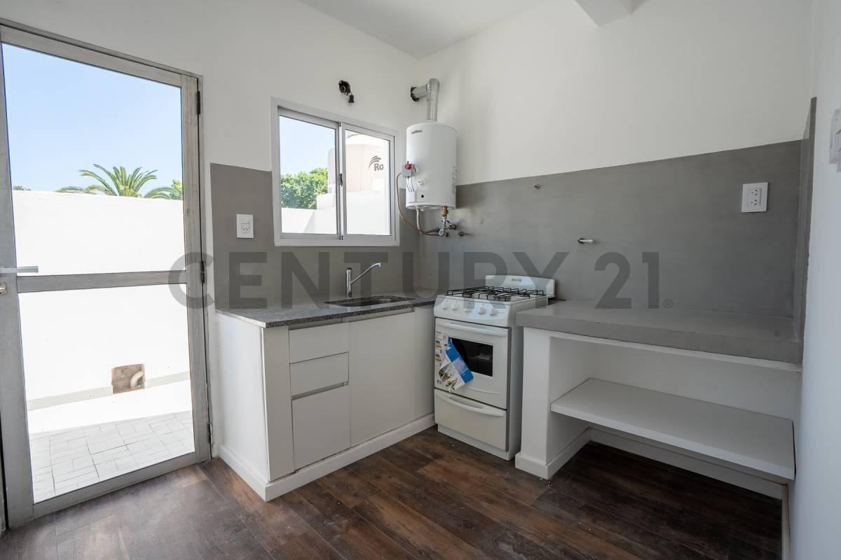 Foto de PH en VENTA EN La PLATA - 1° piso por escalera – 2 dormitorios con patio, imagen 1