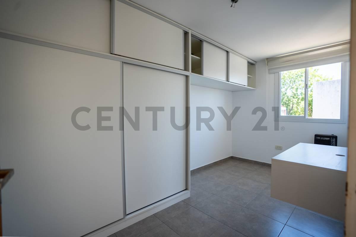 Foto de Departamento de 2 dormitorios, con cochera en Berisso, imagen 2