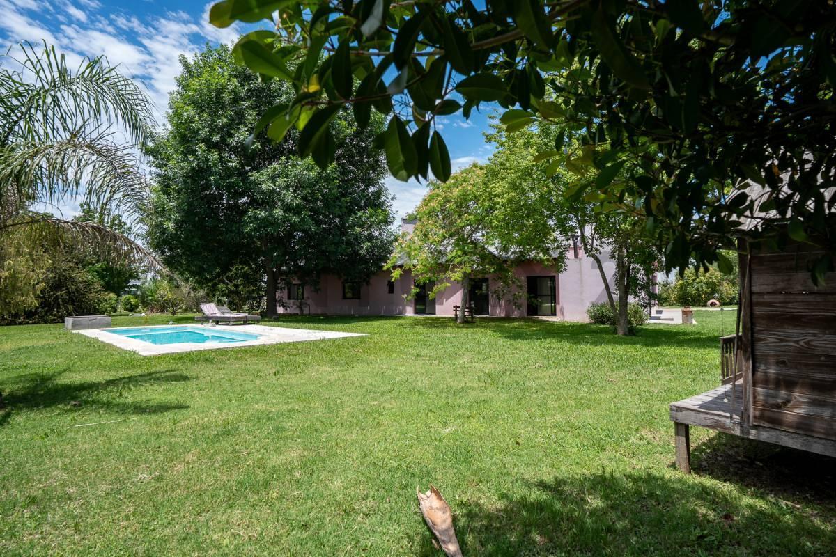 Foto de Casa en Venta de tres dormitorios- Joaquin Gorina, imagen 2