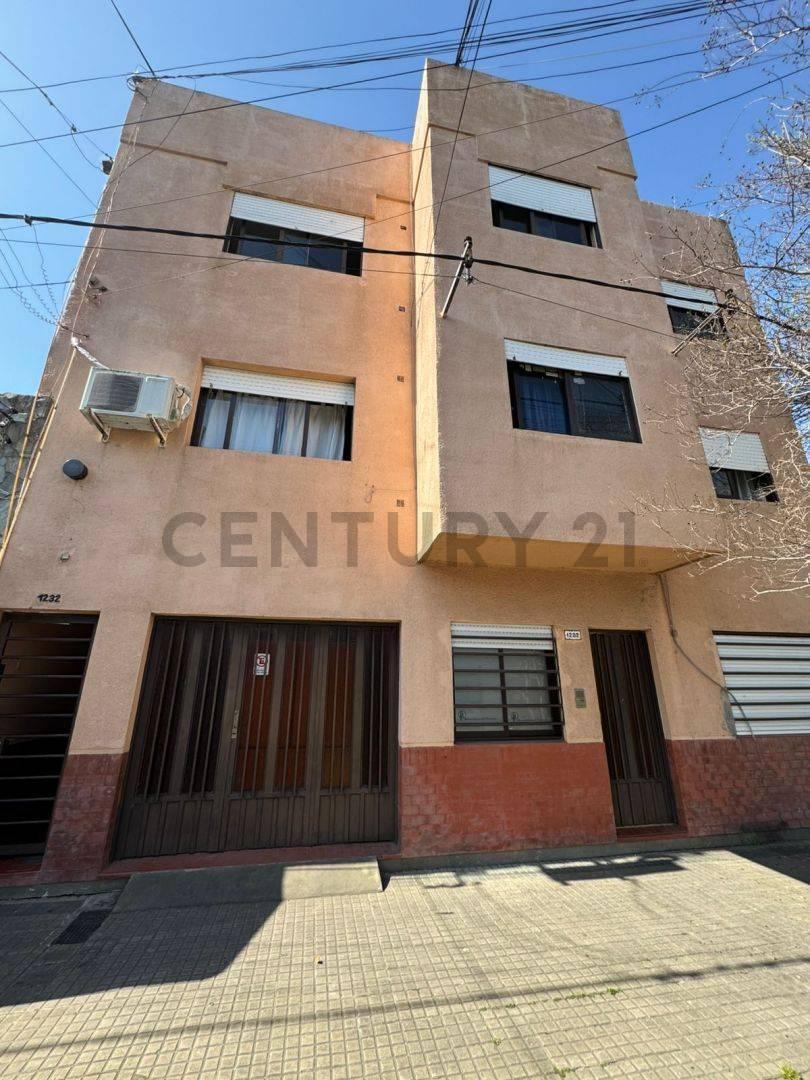 Foto de PH de dos ambientes en VENTA, imagen 1
