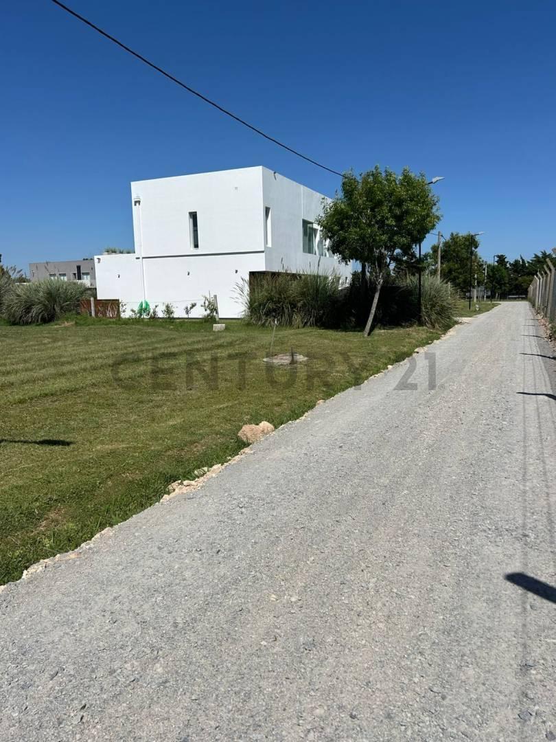 Foto de Lote en venta – Barrio Cerrado Las Carolinas, City Bell, imagen 3