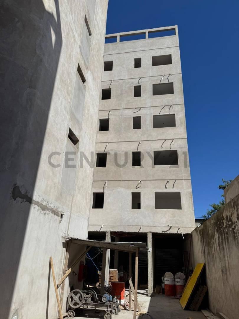 Foto de Departamento en Venta de 3 dormitorios en construcción en La Plata, imagen 2