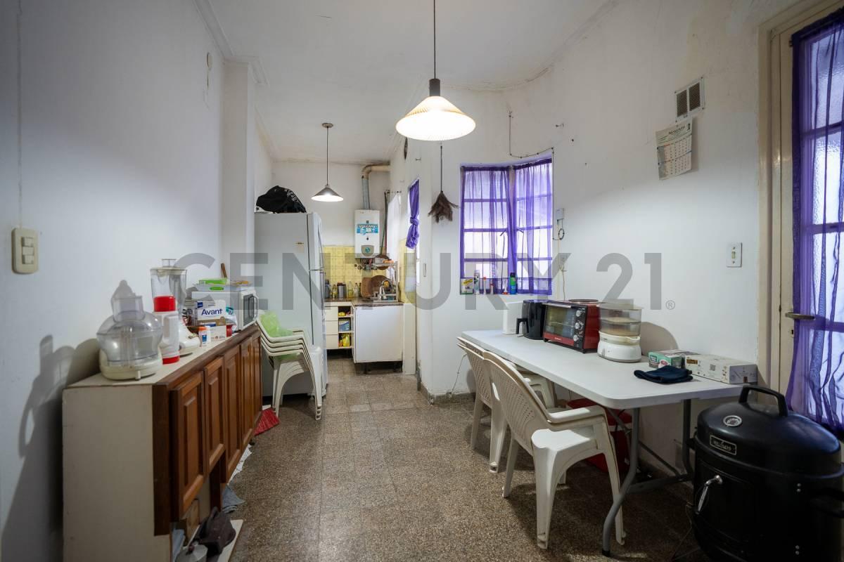 Foto de Casa en Venta , dos dormitorios con patio en La Plata, imagen 4