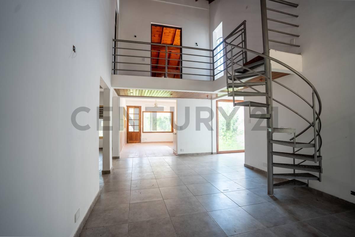 Foto de Casa en Venta en City Bell - 4 Dormitorios., imagen 1