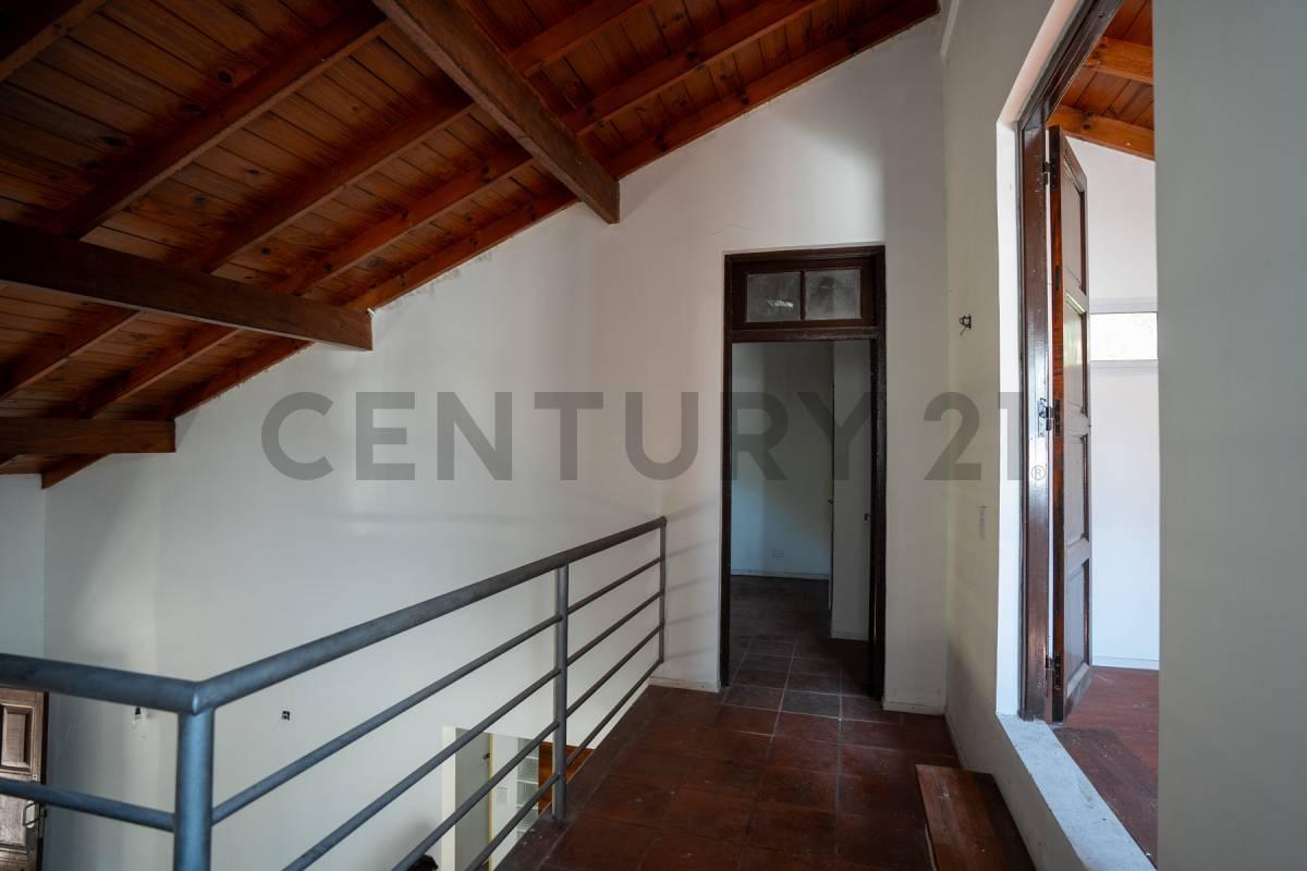 Foto de Casa en Venta en City Bell - 4 Dormitorios., imagen 2