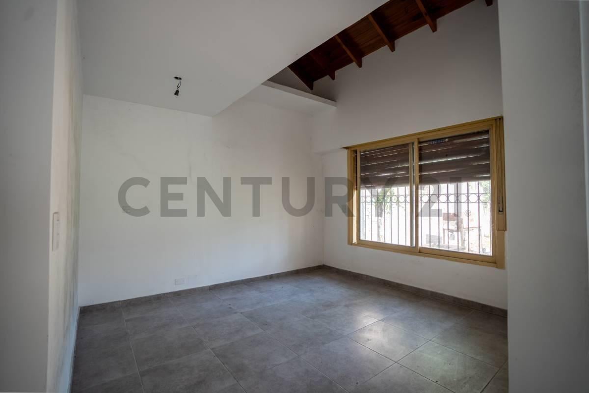 Foto de Casa en Venta en City Bell - 4 Dormitorios., imagen 5