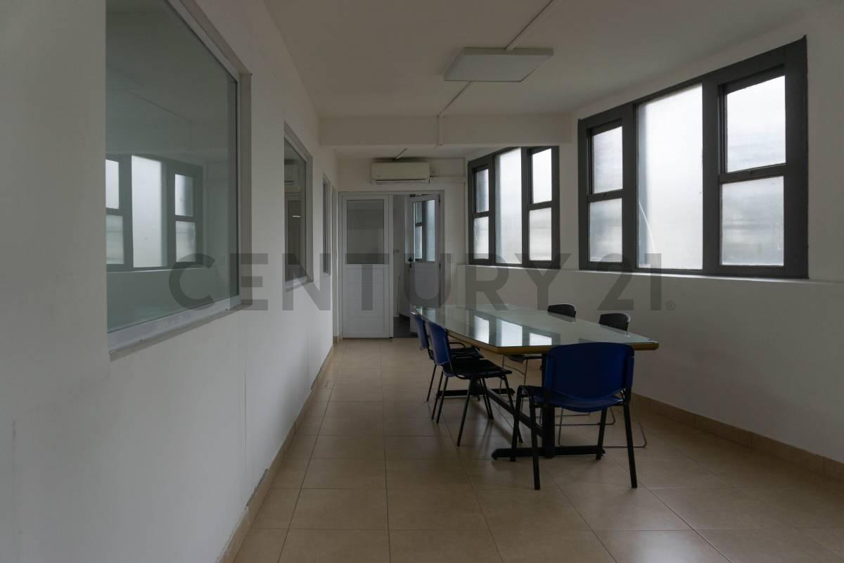 Foto de VENTA, Edificio Corporativo e Industrial - Camino General Belgrano y, imagen 3