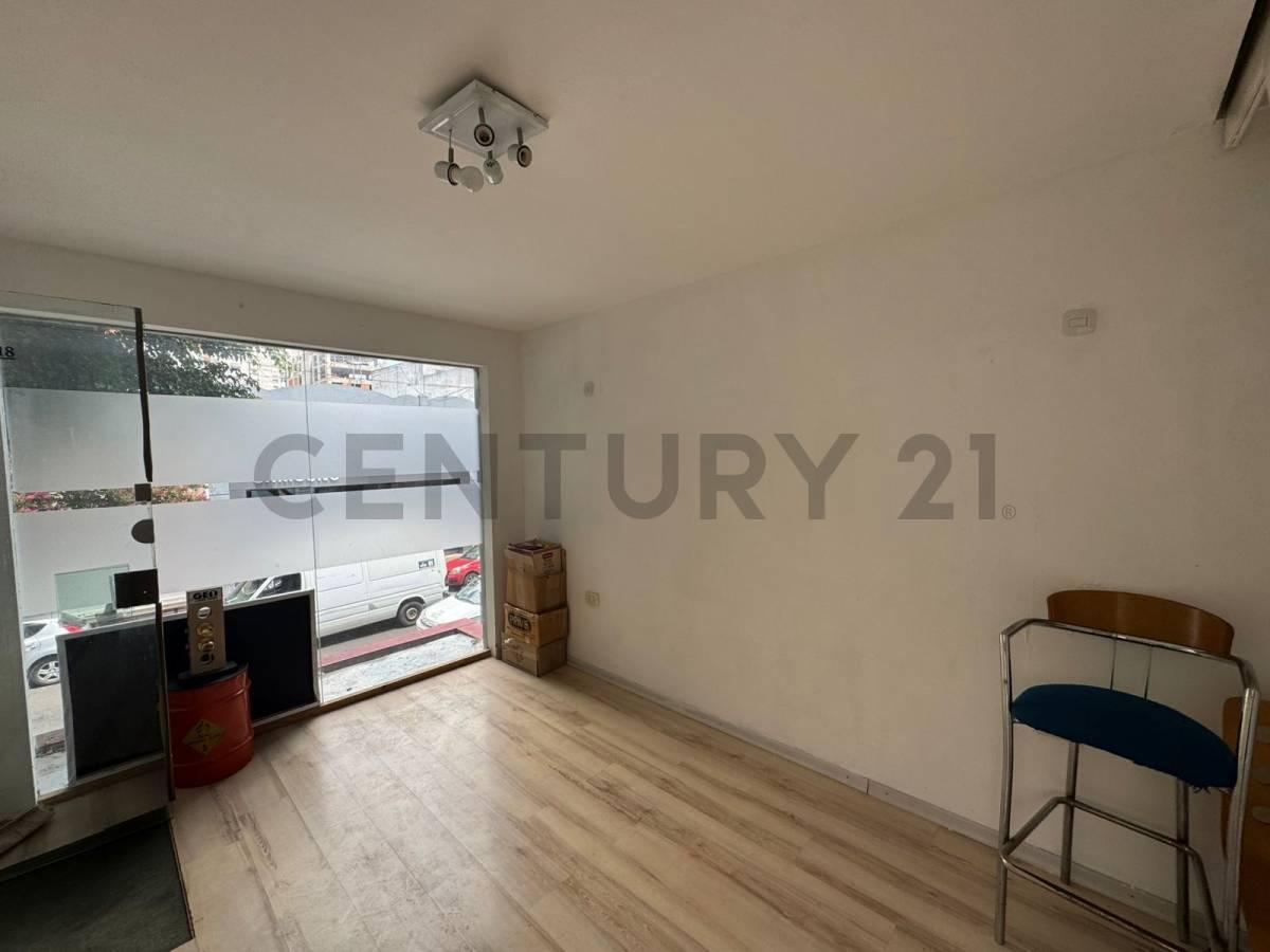 Foto de Local Comercial en Venta en La Plata - calle 8, imagen 3