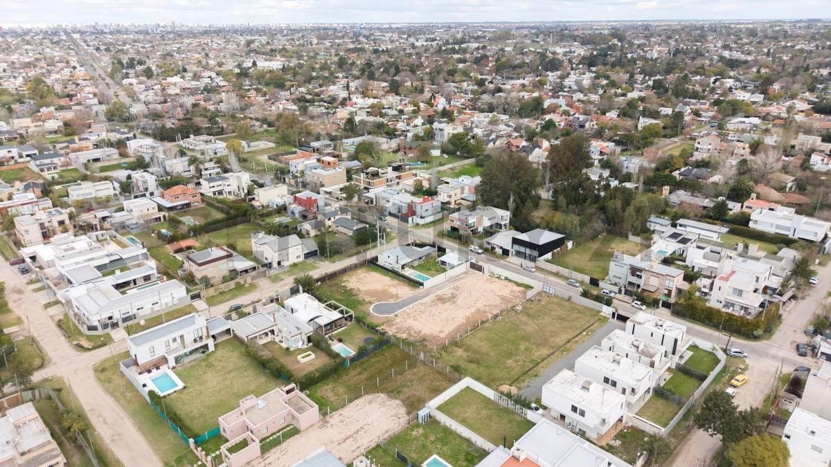 Foto de Lote en venta en barrio cerrado calle 6 entre 499 y 500. Escritura PH, imagen 4