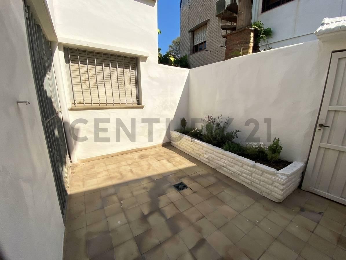 Foto de Ph en venta- La Plata calle 71 6 y 7, imagen 1