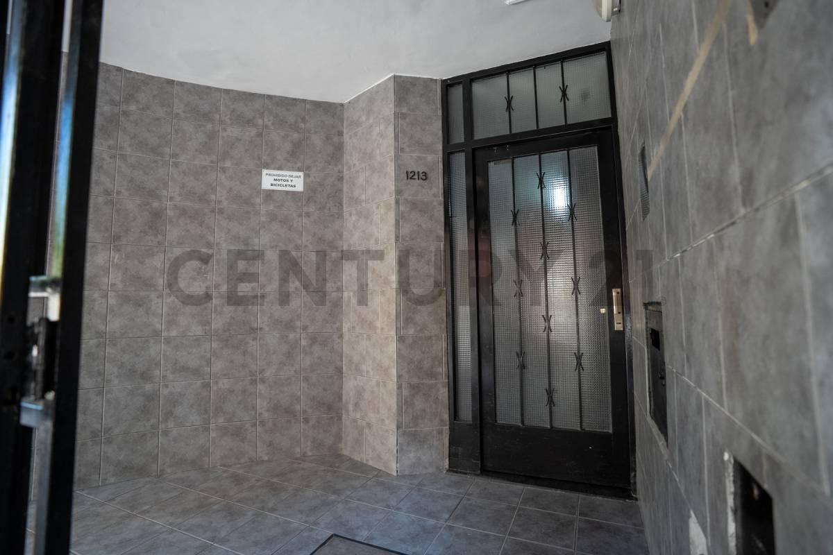 Foto de OFICINA EN VENTA EN LA PLATA, imagen 2