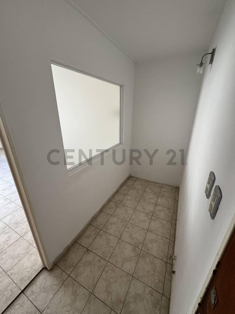 Foto de OFICINA EN VENTA LA PLATA, imagen 1