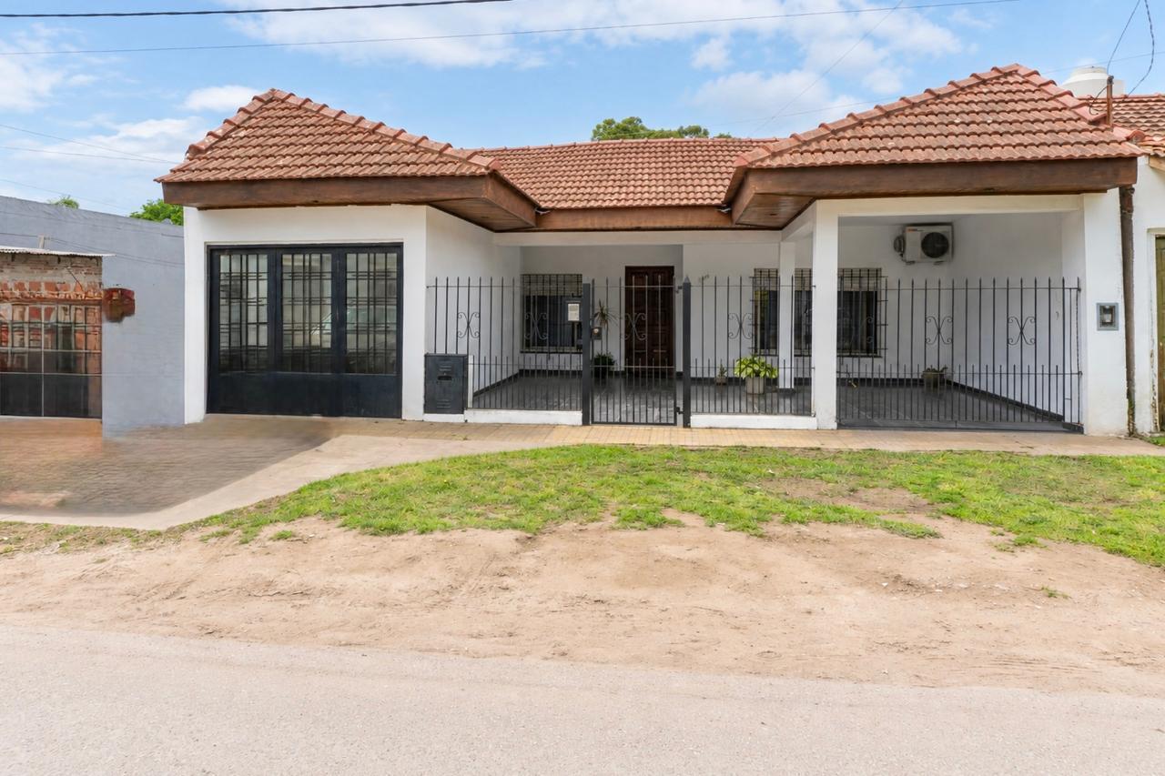 Foto de Casa en venta en La Plata, 2 dormitorios, imagen 3