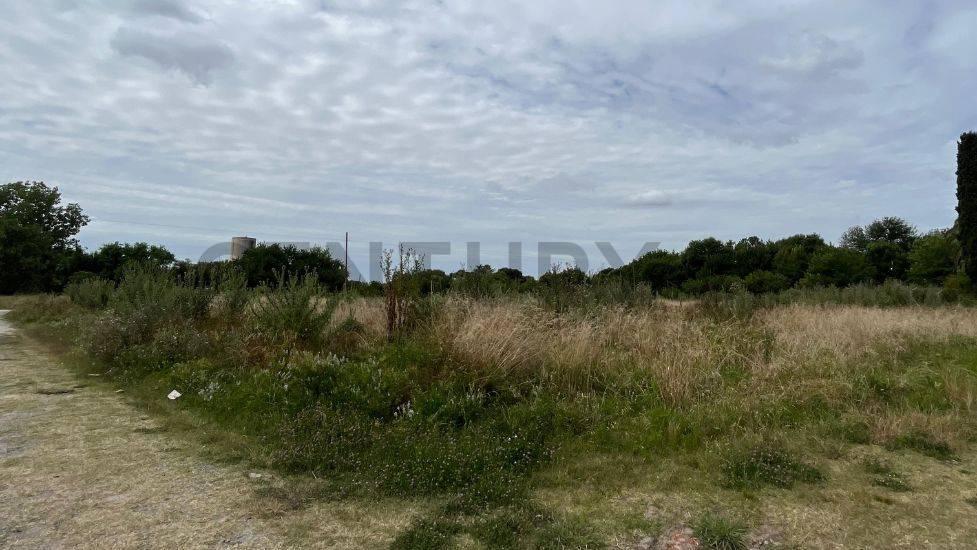 Lote de 694m² en Venta en Villa Elisa, La Plata