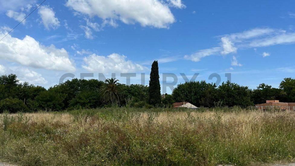 Lote de 907m² en Venta en Villa Elisa, La Plata