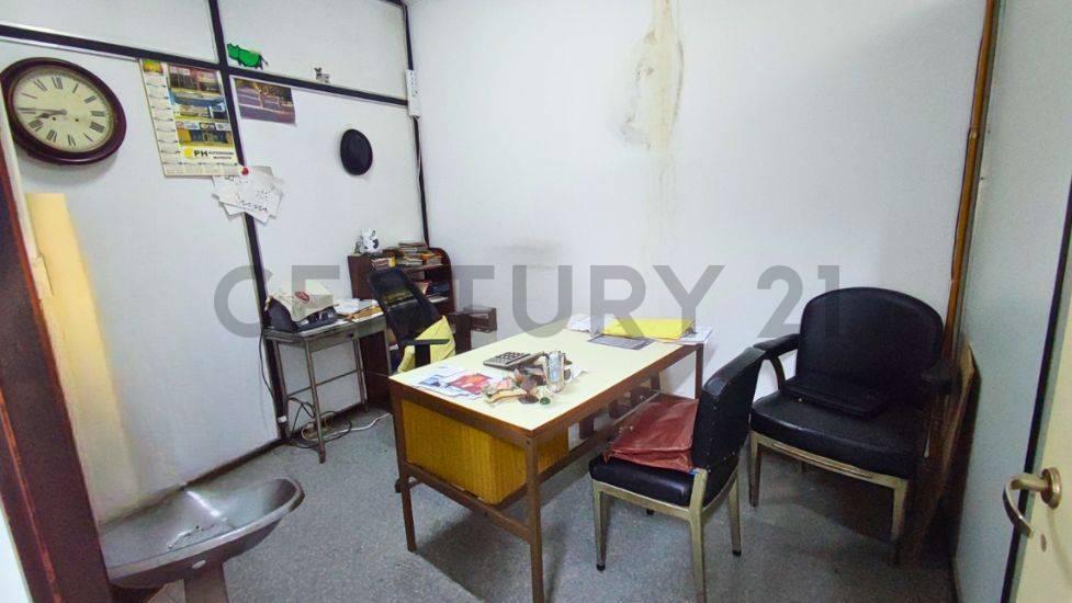 Venta Galpon 400 m² con Oficinas en Casco Urbano, La Plata 5