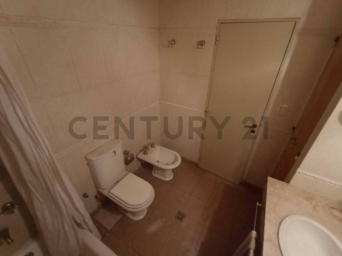 Foto de Departamento en Venta de 3 Dormitorios en Casco Urbano, La Plata., imagen 3