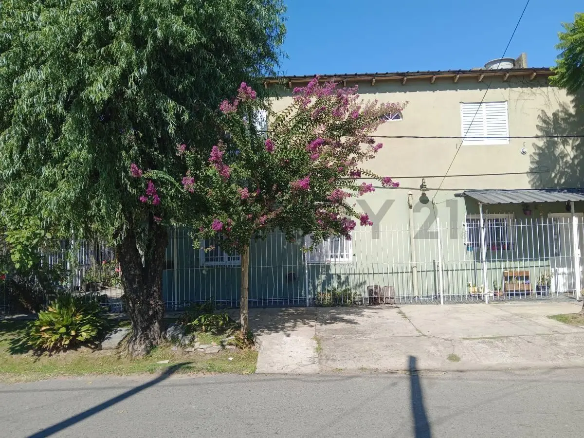 VENTA CASA CITY BELL 4 HABITACIONES ENTRE CAMINOS 5