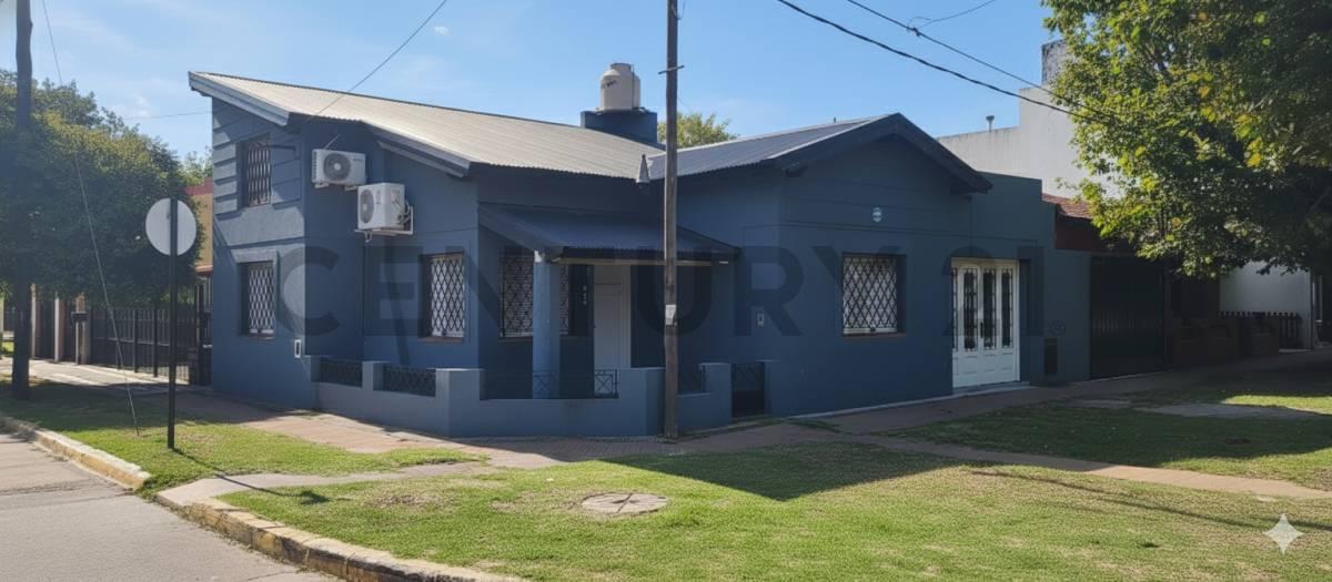 Casa 3 Dormitorios en Ensenada Centro