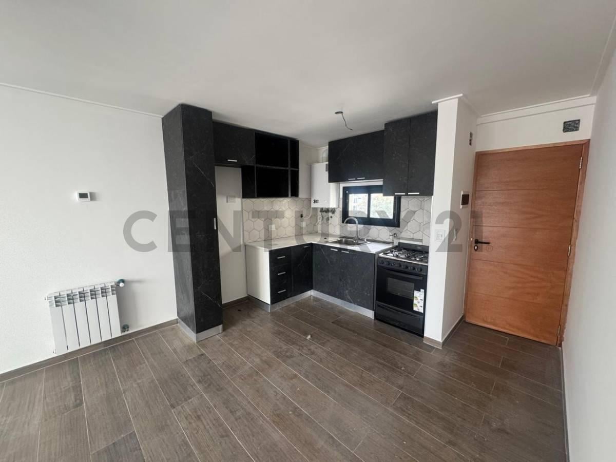 Alquiler de Departamento a Estrenar en 17 e/ 44 y 45
