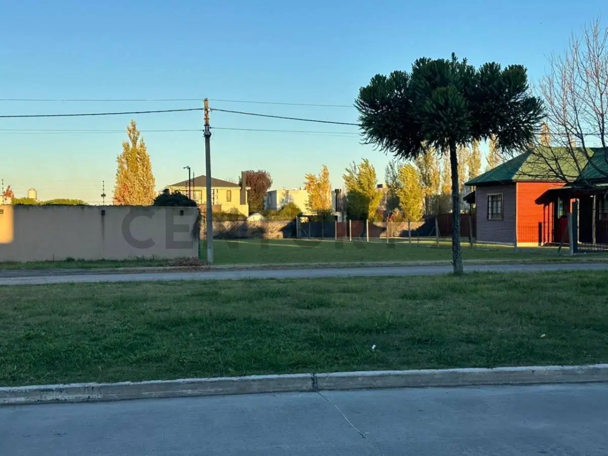 Lote de 761 m² en Gorina 4