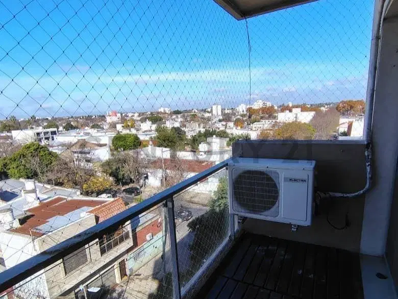 Semipiso 2 Dormitorios Zona Plaza Irigoyen, La Plata. 5