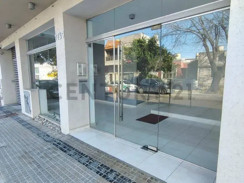 Semipiso 2 Dormitorios Zona Plaza Irigoyen, La Plata. 2