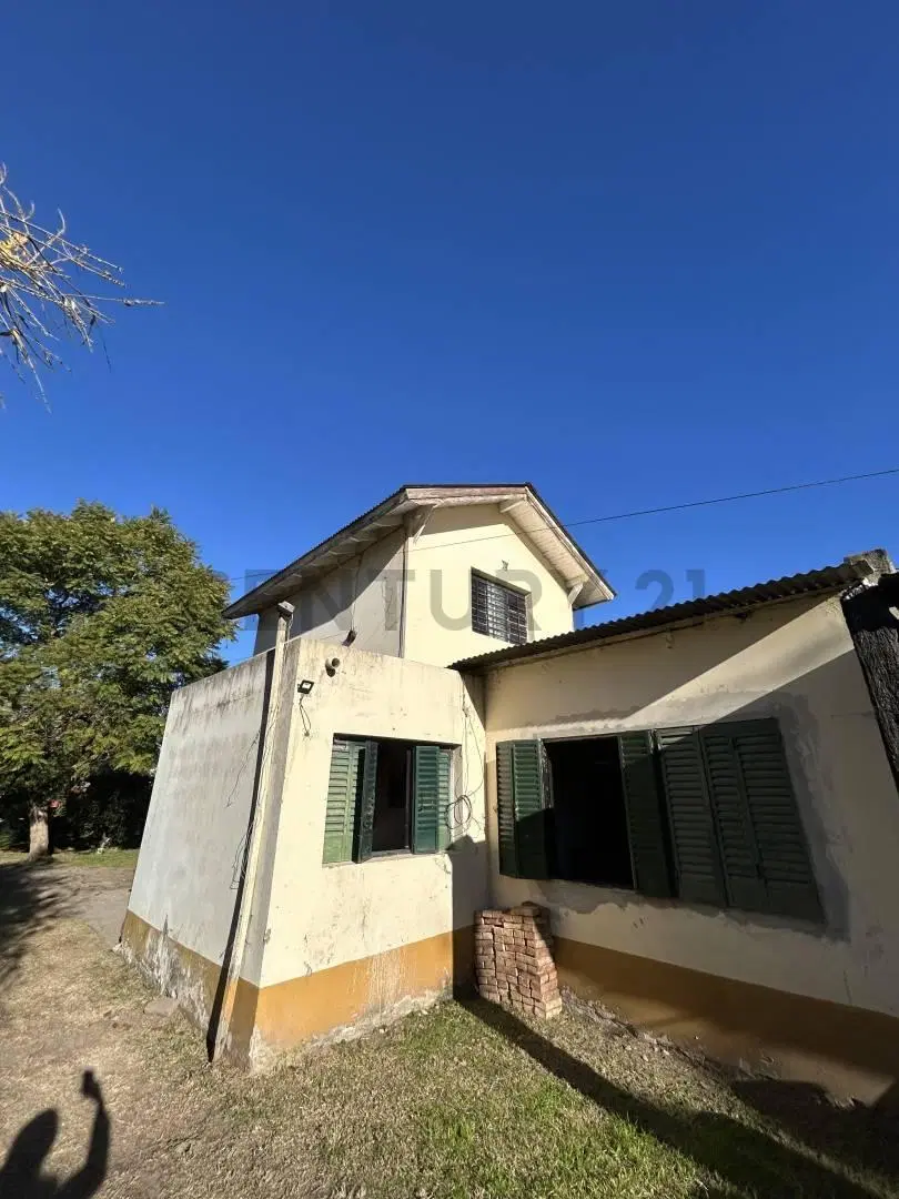 Casa en venta 2 dormitorios, en Villa Castells 8