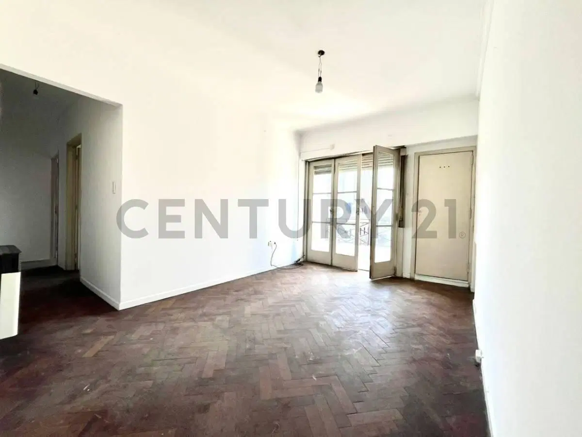 Departamento en venta de 2 dormitorios en La Plata 3