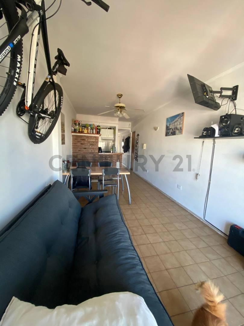 Foto de DEPARTAMENTO UN FORMITOTIO CON COCHERA EN VENTA, imagen 4