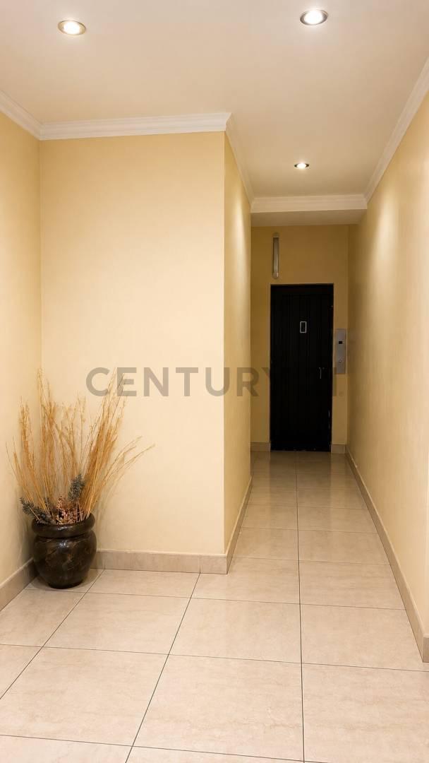 Foto de VENTA DEPARTAMENTO SUPER LUMINOSO 4 AMB + DEPENDENCIA, imagen 3
