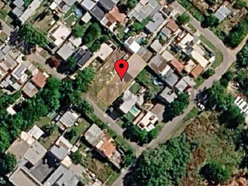 Foto de Galpón sobre lote de 337 m² en Villa Elvira, imagen 1
