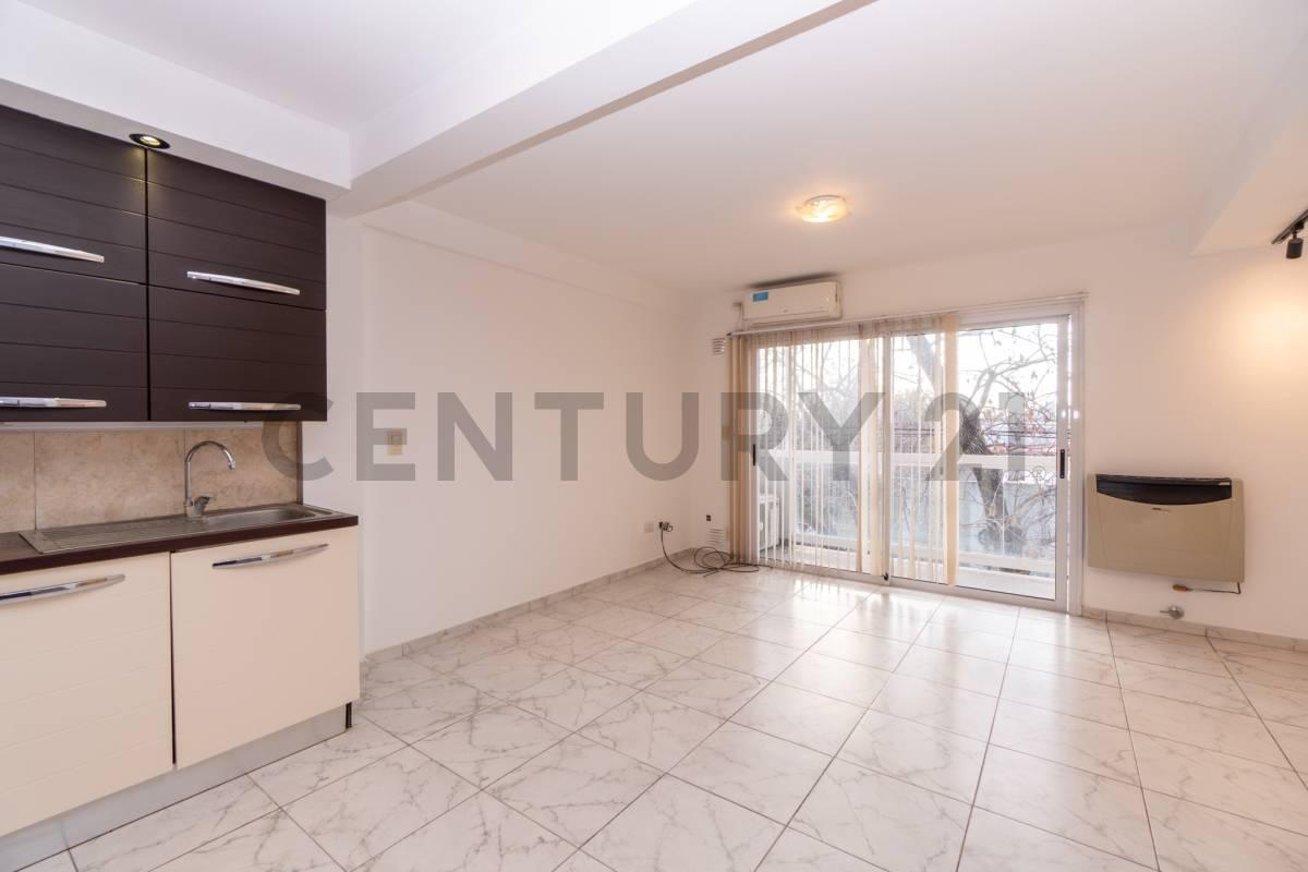 Foto de Departamento en alquiler – Dúplex de 2 dormitorios con balcón y terraza, imagen 1