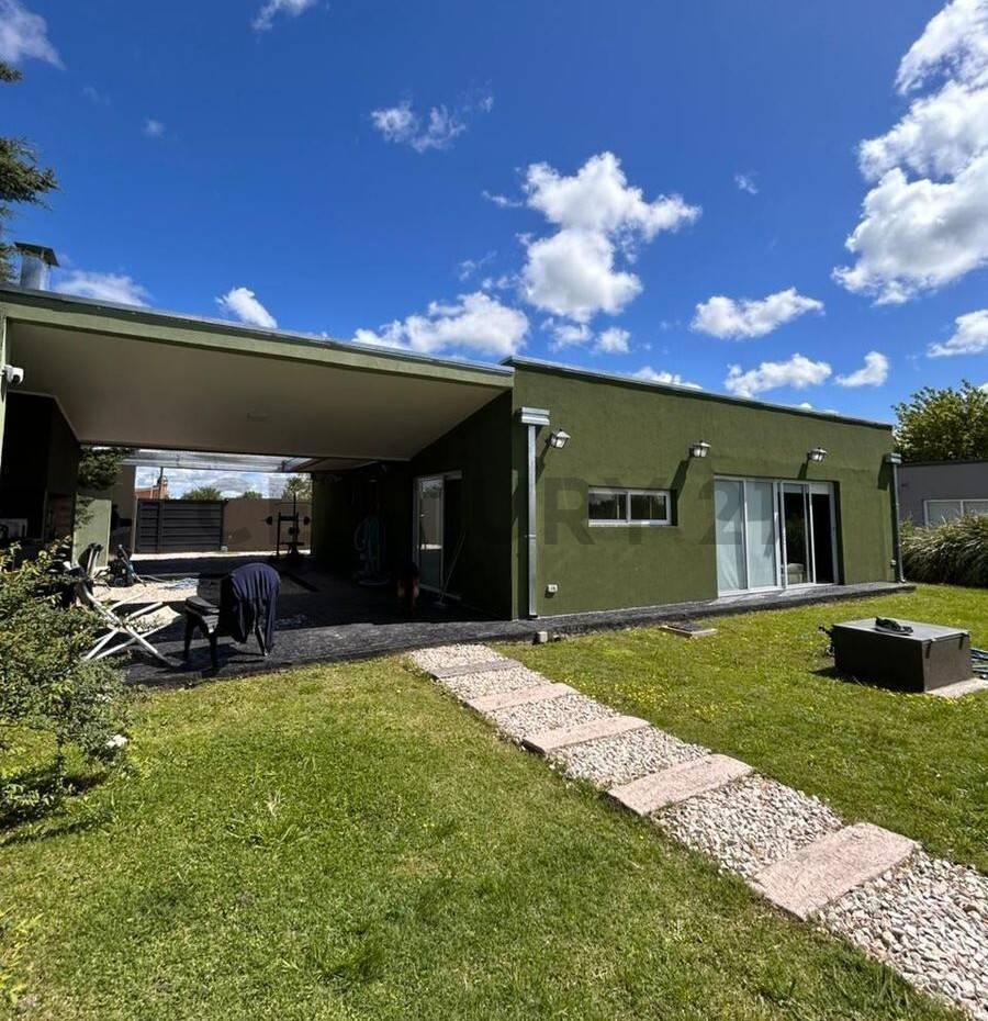 Foto de Hermosa y luminosa casa en Coronel Brandsen, imagen 3