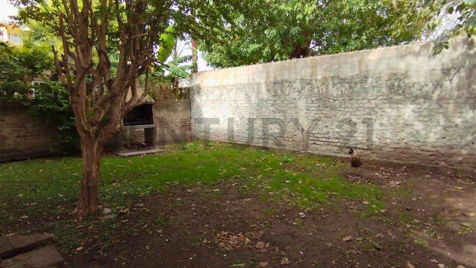 Foto de Casa en Venta 4 Dormitorios, Excelente Ubicación en Villa Elisa, imagen 4