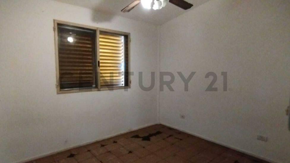 Foto de Casa en Venta 4 Dormitorios, Excelente Ubicación en Villa Elisa, imagen 3