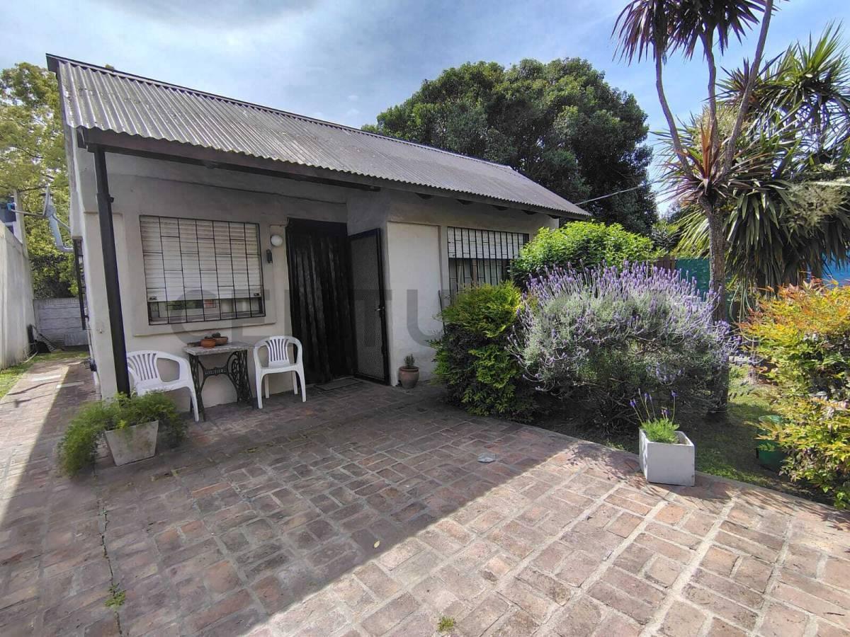 Foto de Galpón/depósito con vivienda sobre avenida., imagen 3