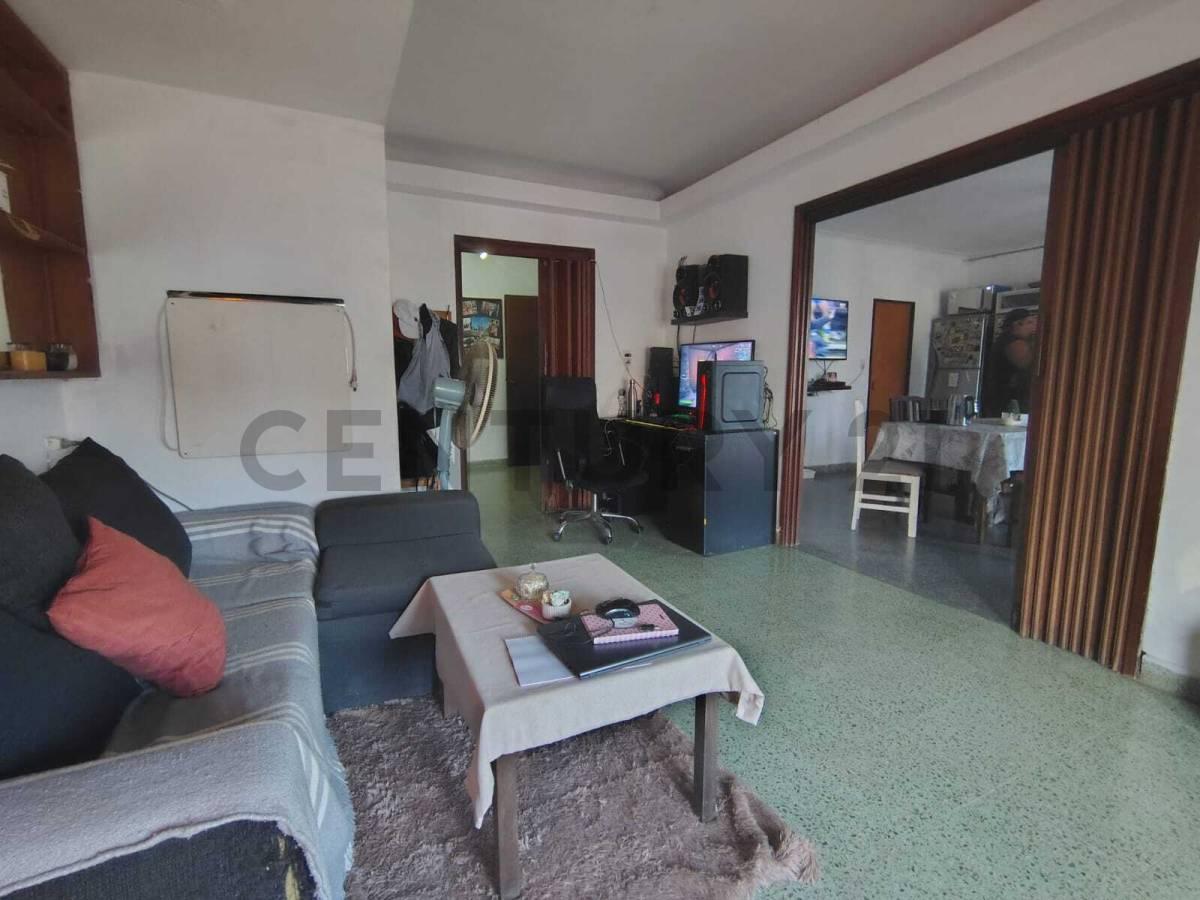 Foto de Deposito galpón con vivienda apto varios destinos en Ringuelet., imagen 5