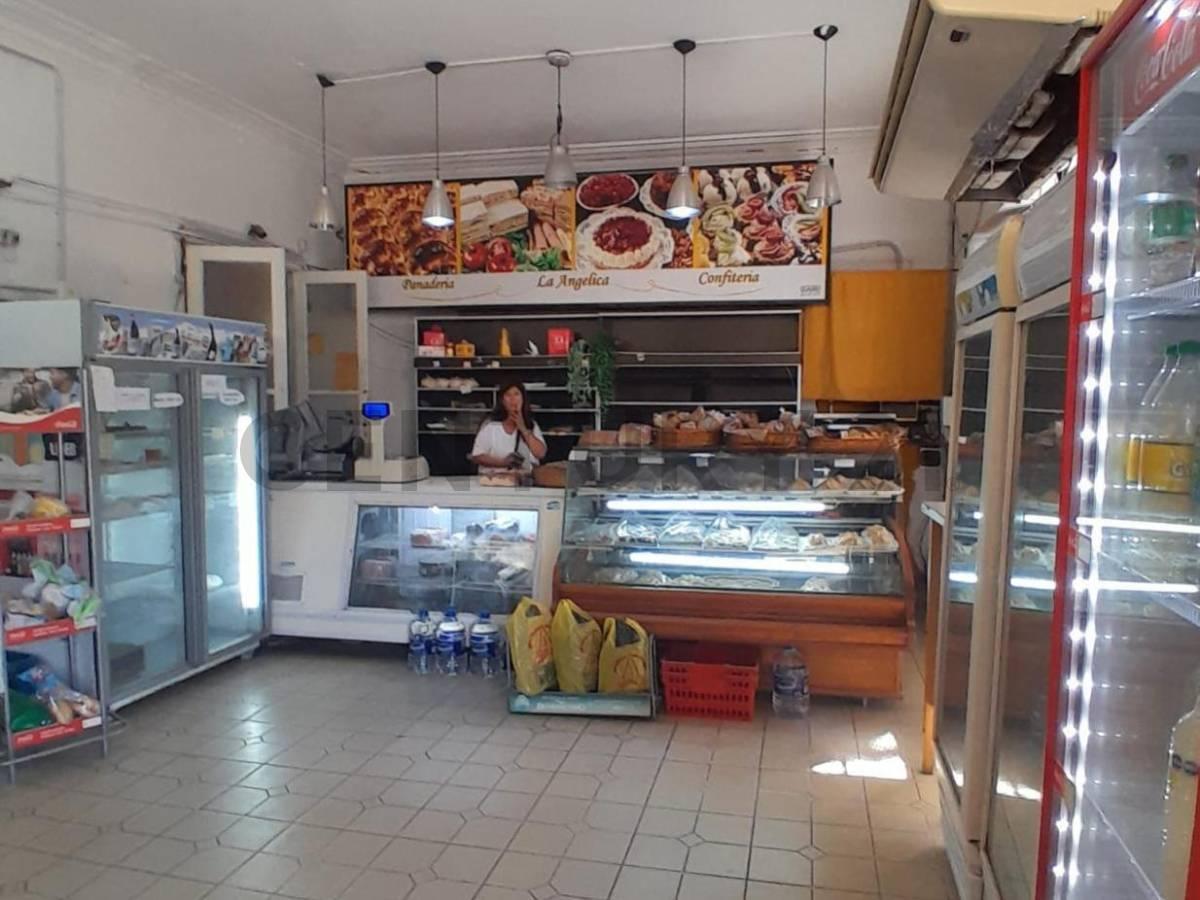 Foto de LOCAL CON CUADRA DE PANADERÍA INSTALADA - GRAN POTENCIAL RESIDENCIAL, imagen 4