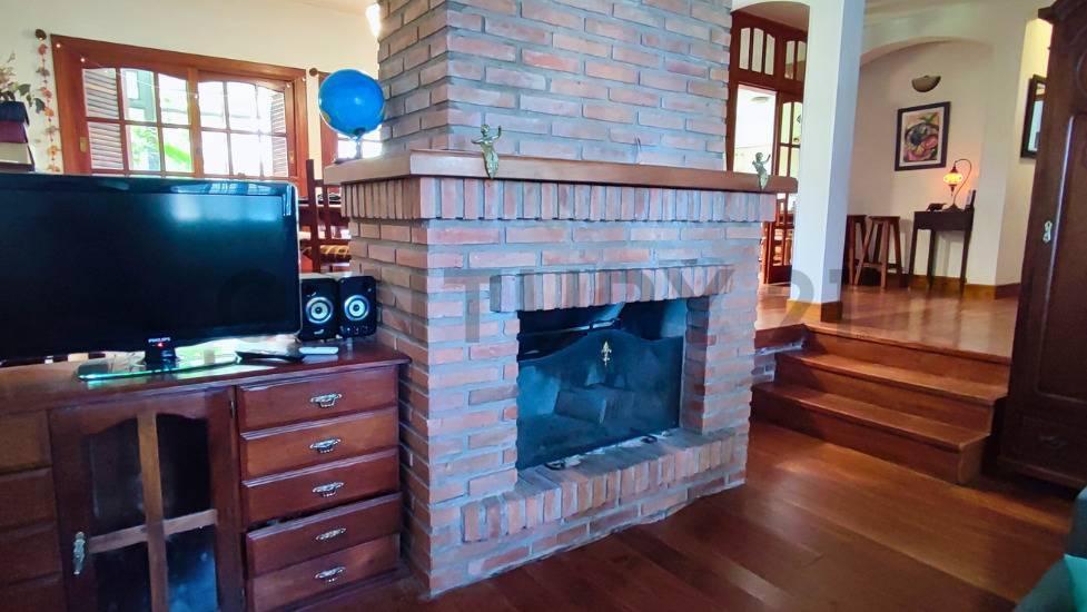 Foto de Casa en Venta en City Bell entre caminos, imagen 2