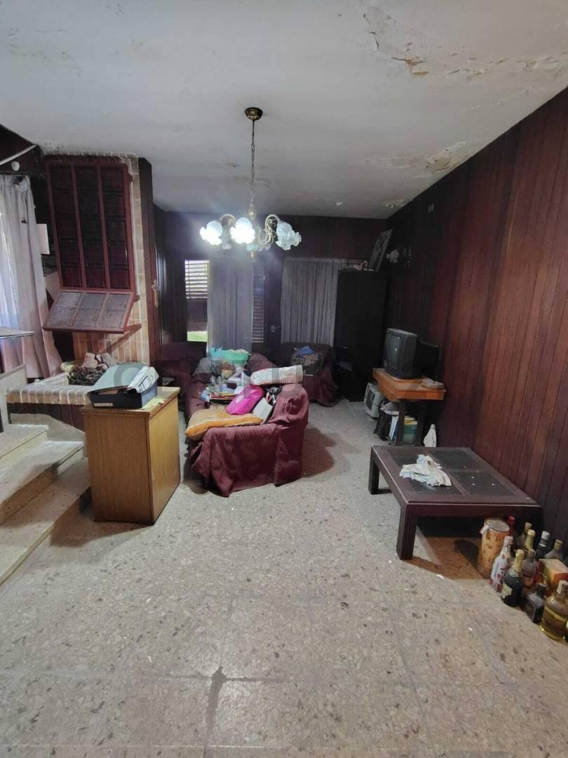Foto de Venta de Casa a Remodelar sobre Av. Horacio Cestino e/ Independencia y, imagen 5