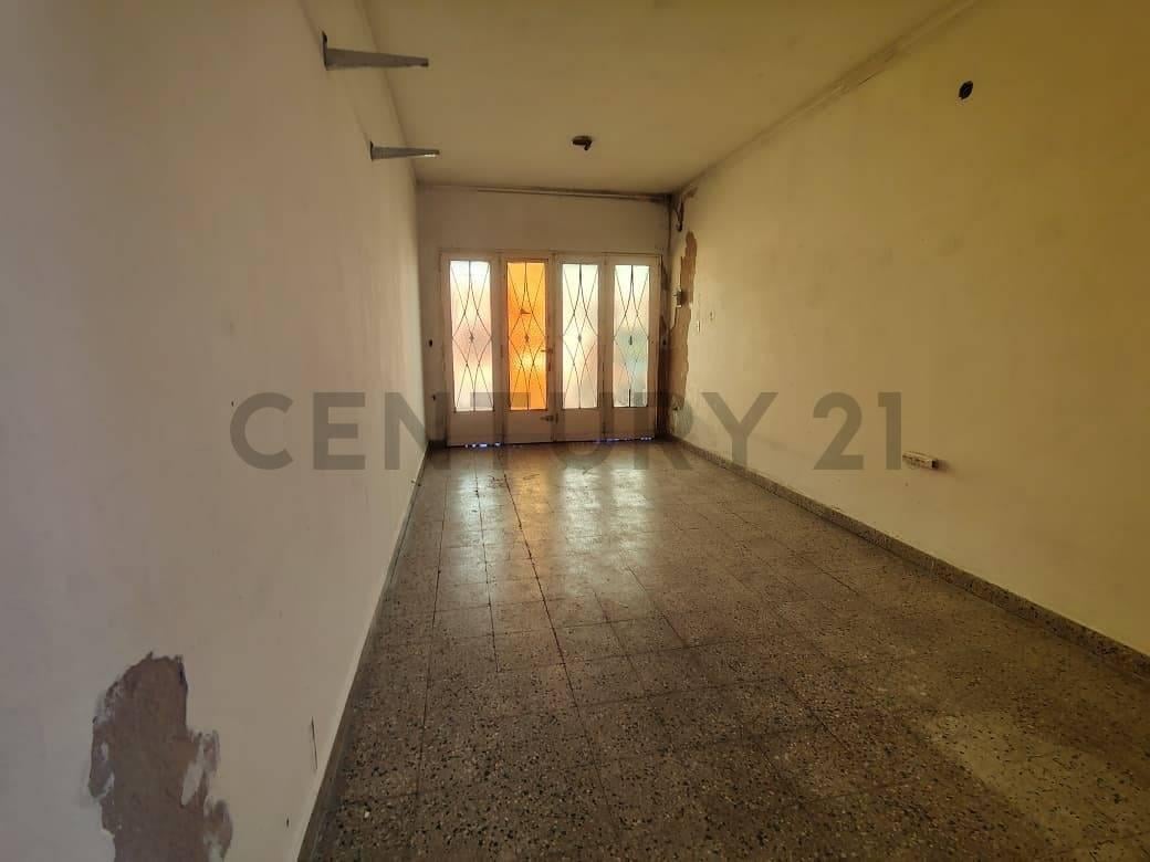 Foto de Casa con Local al frente en calle comercial de Altos de San Lorenzo, imagen 5