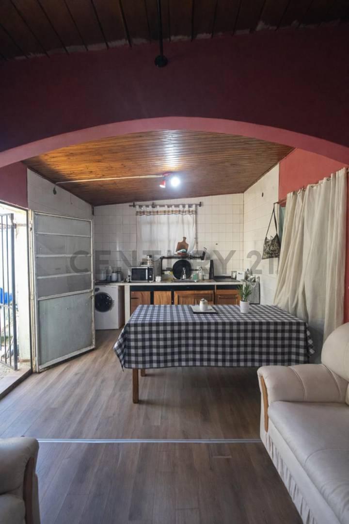 Foto de Casa en venta 2 dormitorios, Villa Elvira, imagen 3