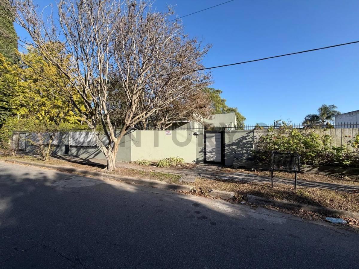 Foto de VENTA DE CASA EN VILLA CASTELLS sobre 2 lotes de 10 x 50 cada uno, imagen 3
