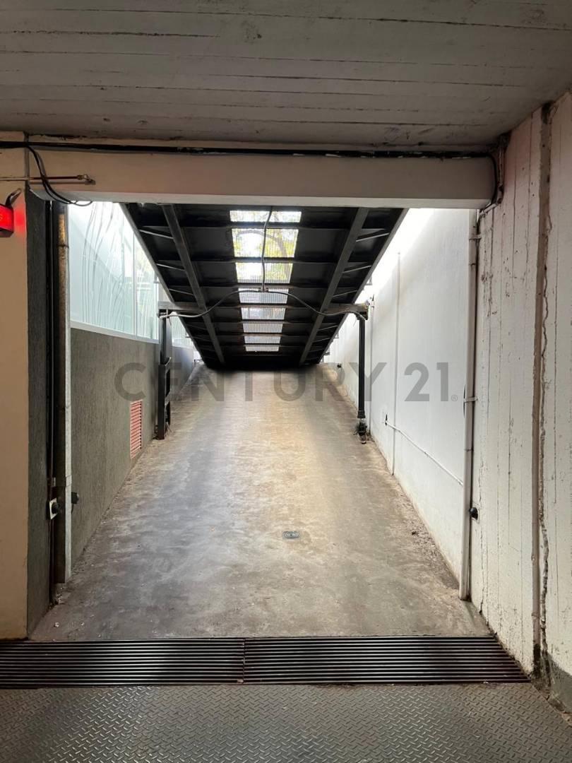 Foto de Cochera cubierta en Venta La Plata, imagen 3