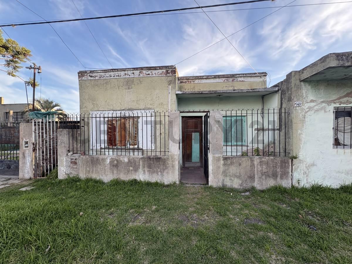 Foto de Lote c/Casa a Demoler en Villa Elisa, imagen 3