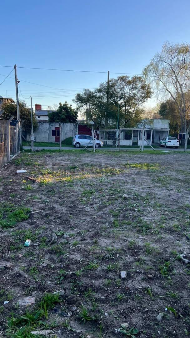 Foto de Galpón sobre lote de 337 m² en Villa Elvira, imagen 3