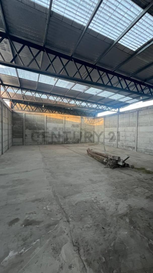 Foto de Galpón sobre lote de 337 m² en Villa Elvira, imagen 4