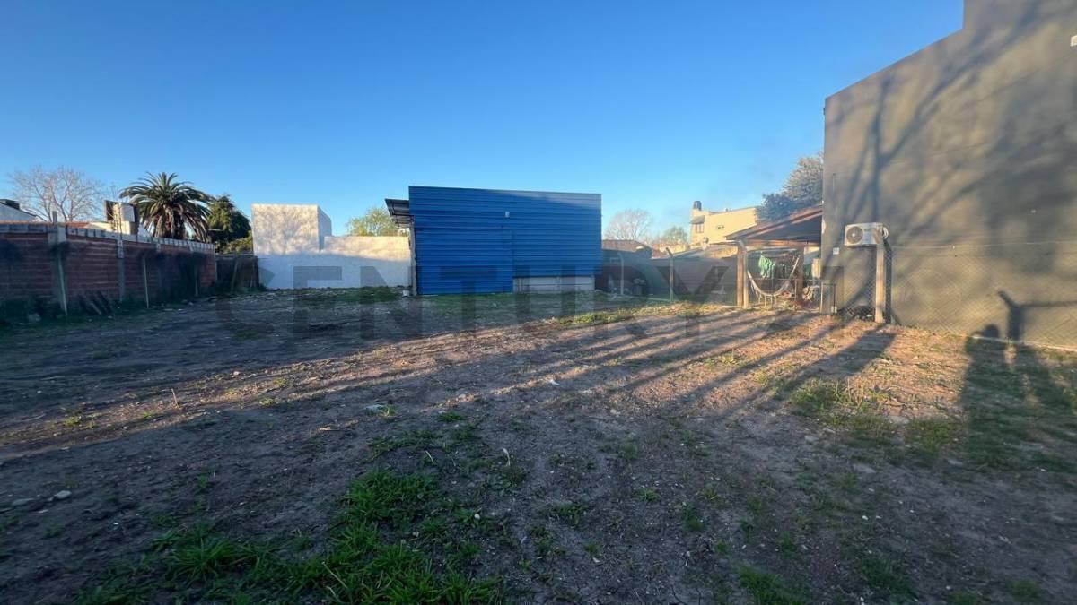 Foto de Galpón sobre lote de 337 m² en Villa Elvira, imagen 2