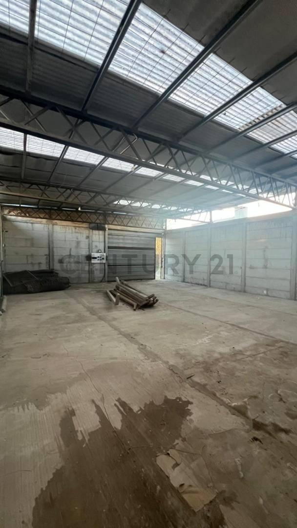 Foto de Galpón sobre lote de 337 m² en Villa Elvira, imagen 1